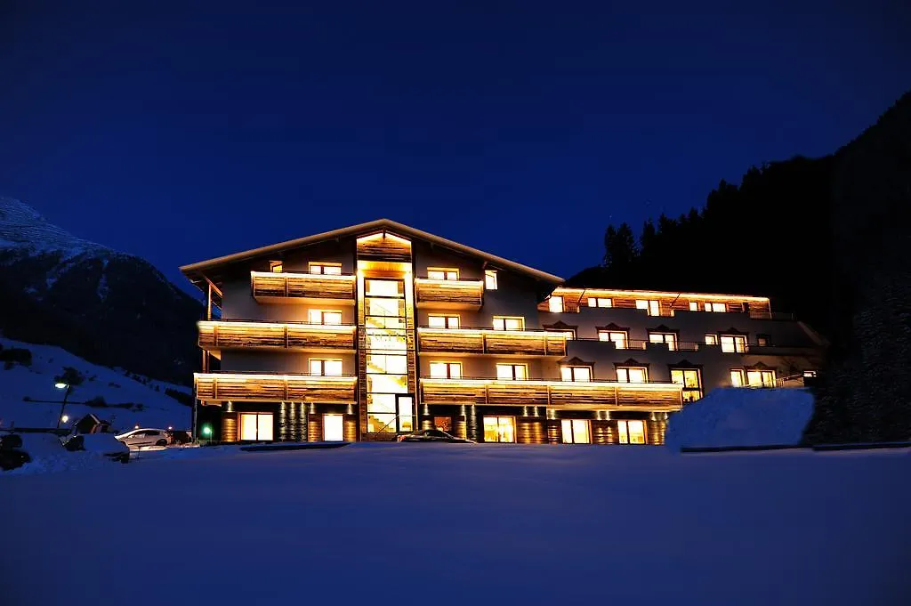 Hotel Garni Angela Ischgl 4*,