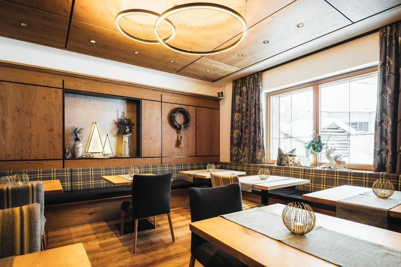 Hotel Garni Angela Ischgl 4*,  Austria